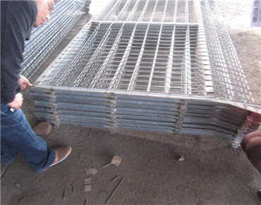 護(hù)欄網(wǎng)高度測量